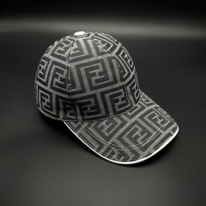 Fendi gri