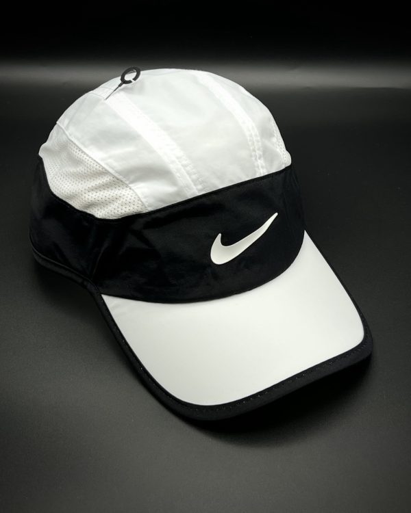Nike noir blanc⚪️⚫️