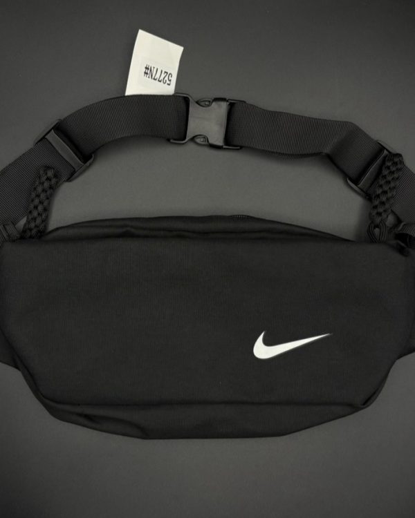 Sacoche Nike noir♠️